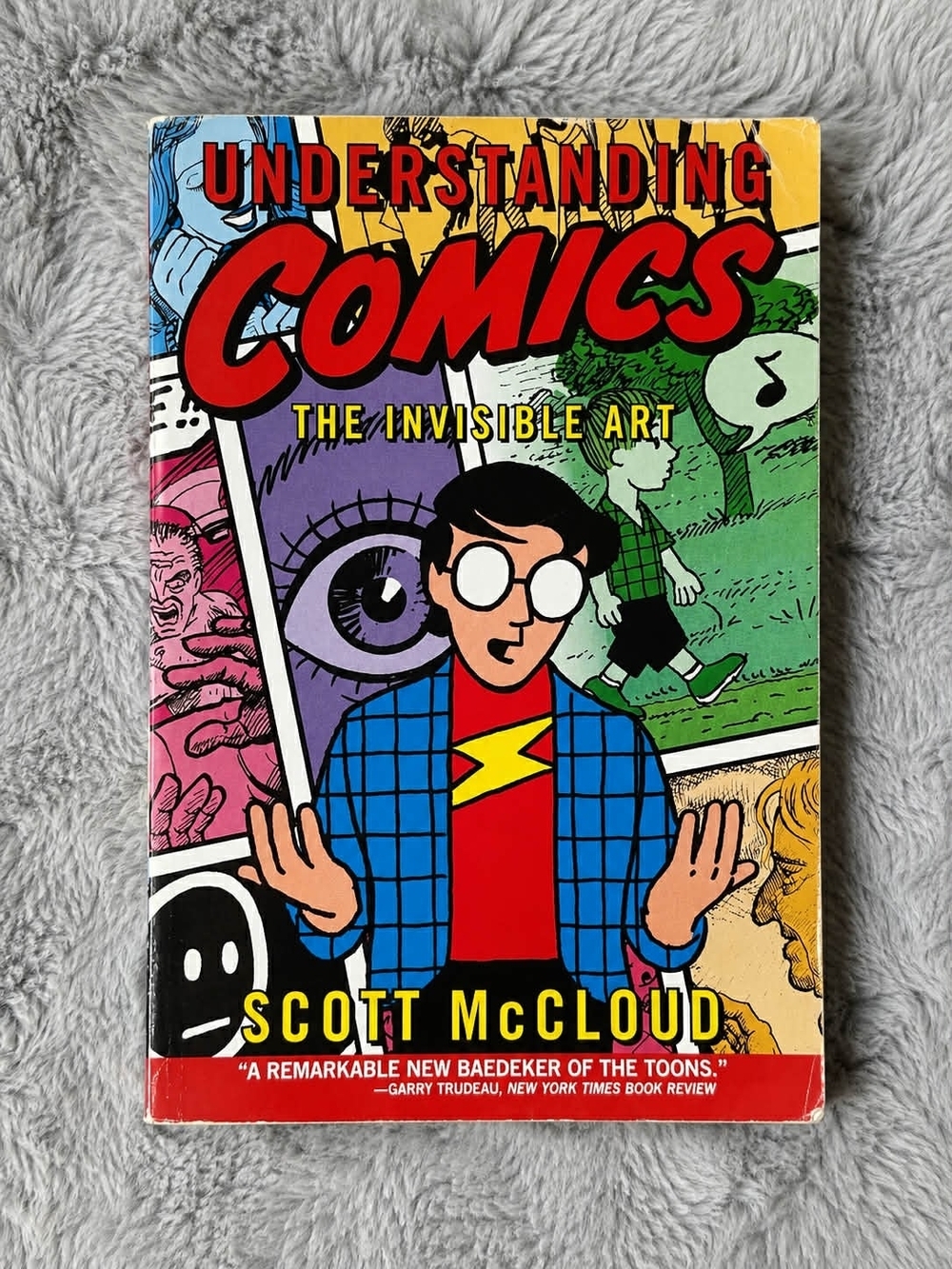 Understanding Comics: The Invisible Art — Scott McCloud Paperback​